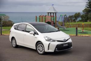 Toyota Prius v (AU) '2015